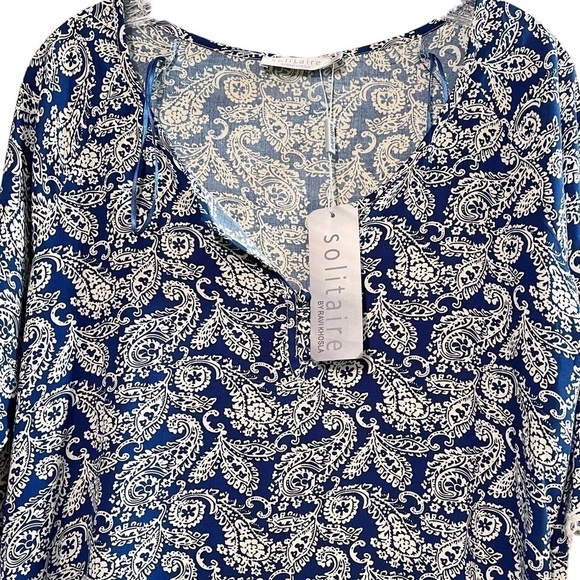 Solitaire V-Neck Crotchet Multiprint Blue and Cream Top L - Picture 3 of 9